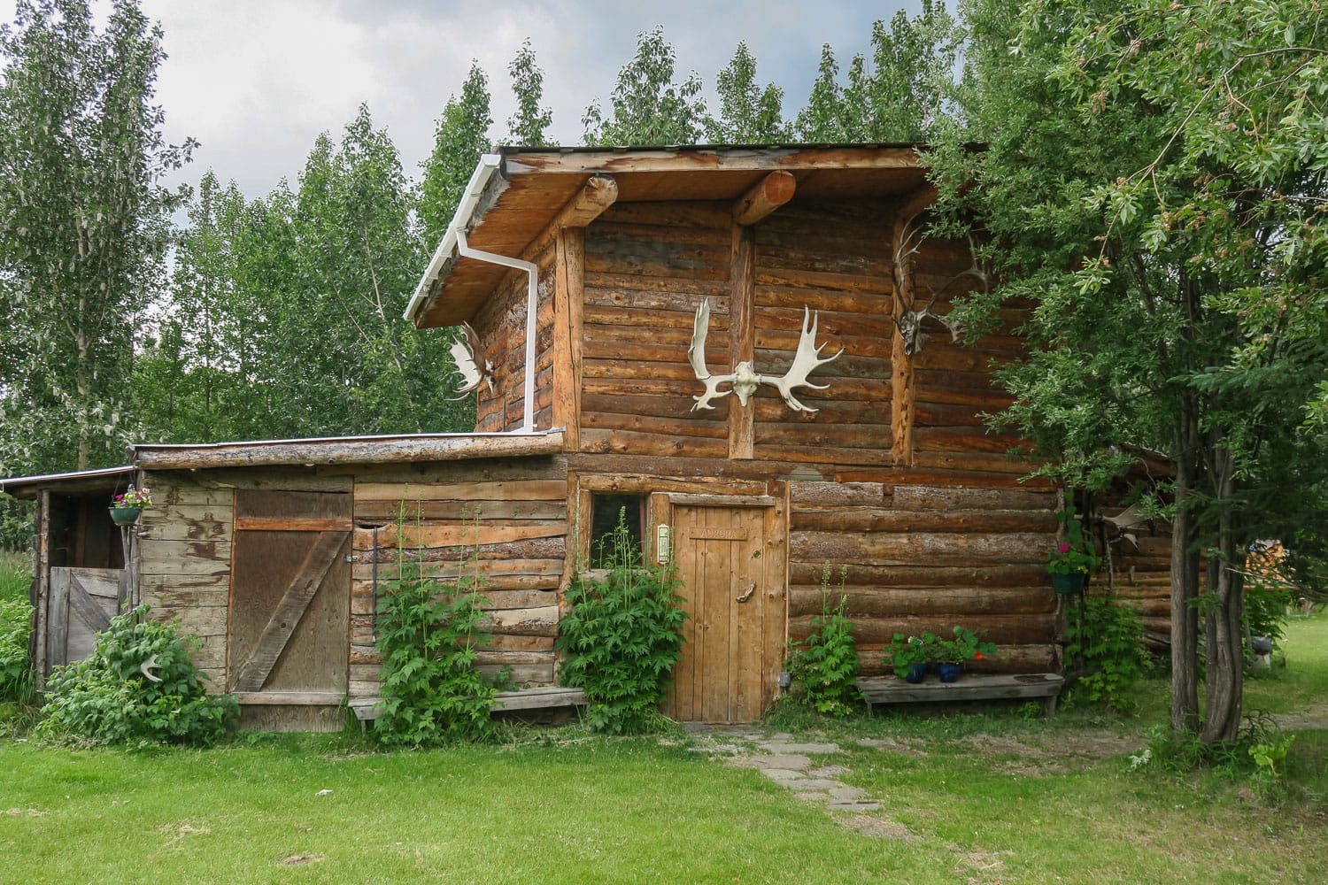 aurora log cabin